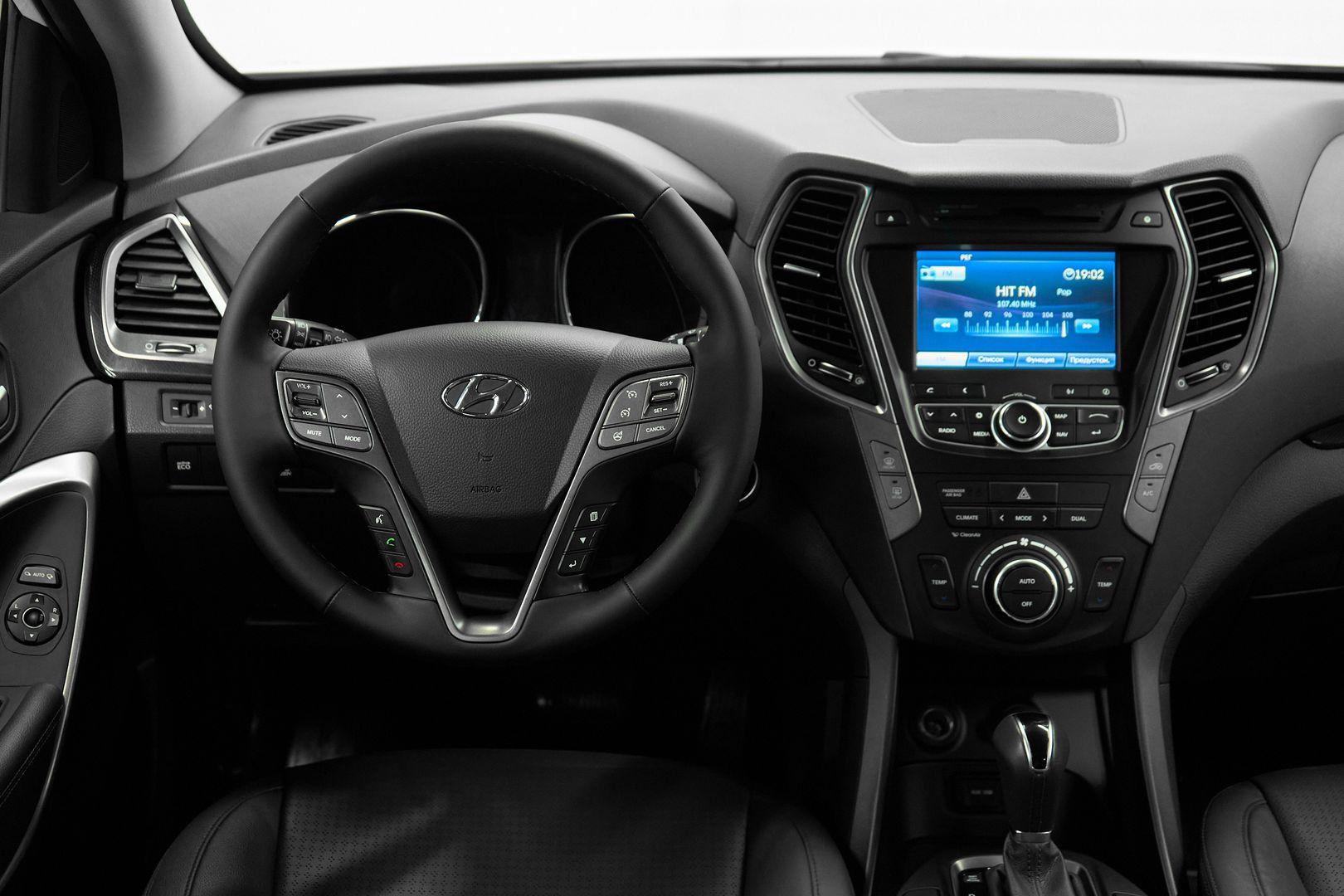 Hyundai Santa Fe 2013, белый