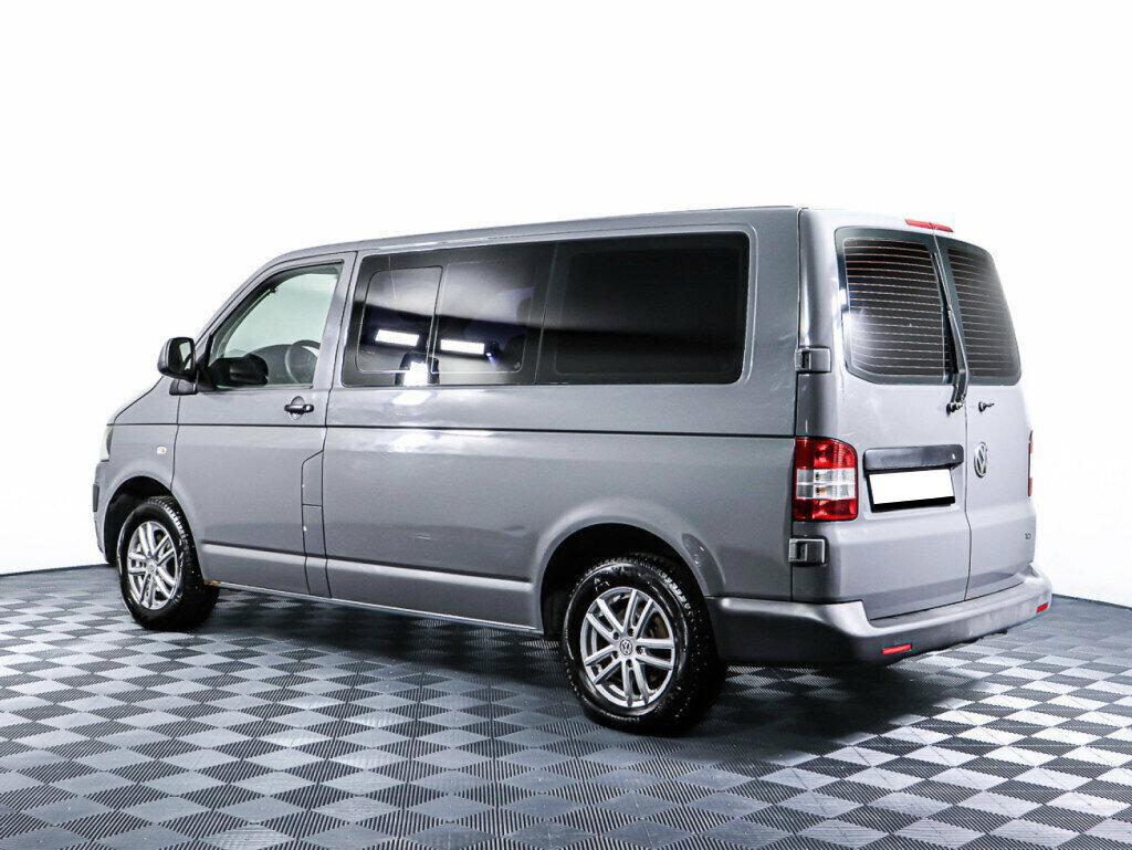Volkswagen Caravelle 2012, серый