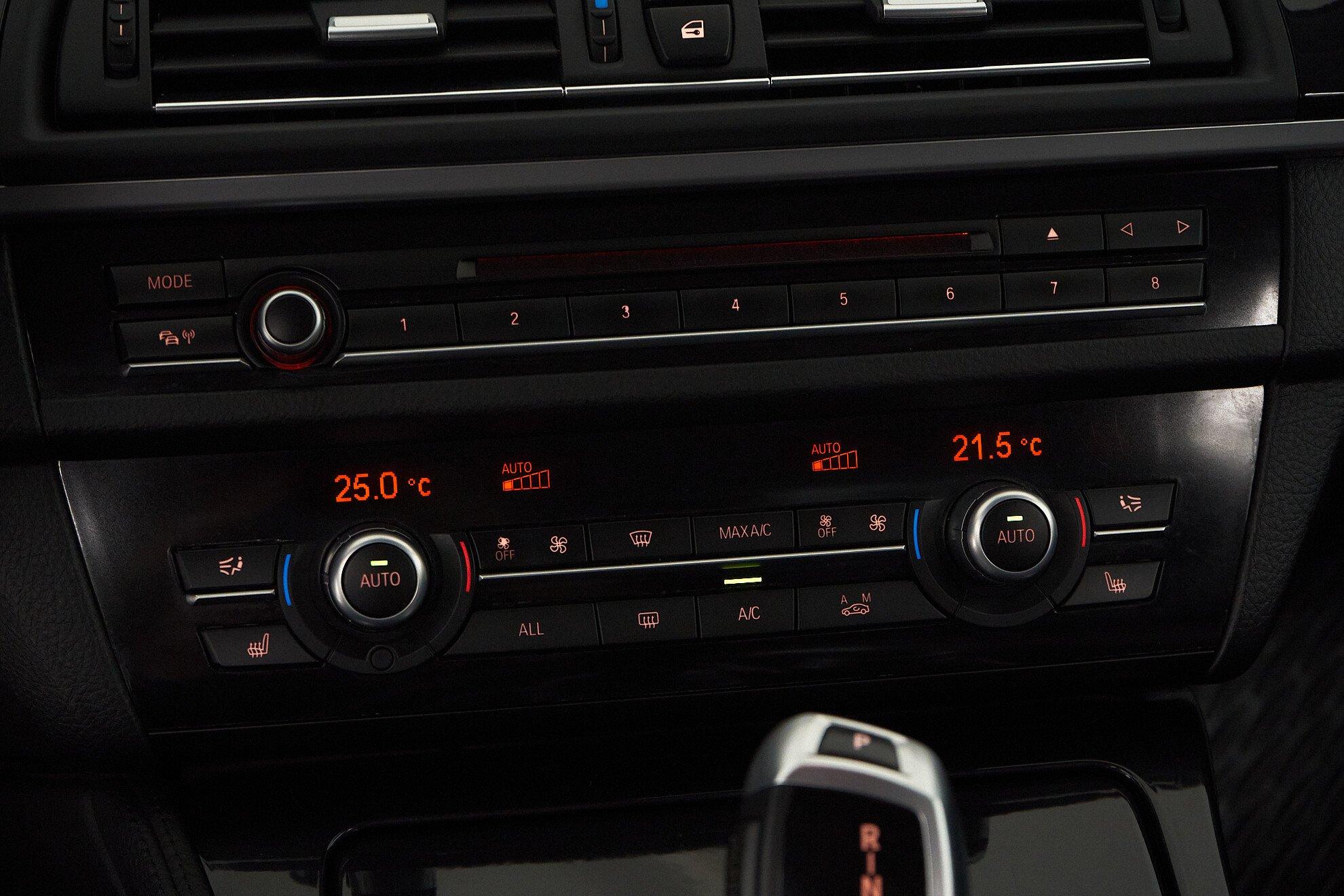 BMW 5 серии 2012, черный