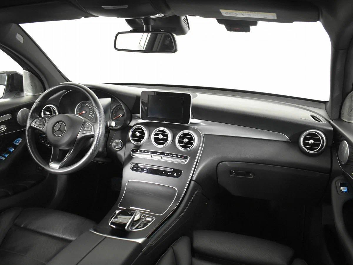 Mercedes-Benz GLC Coupe 2019, белый