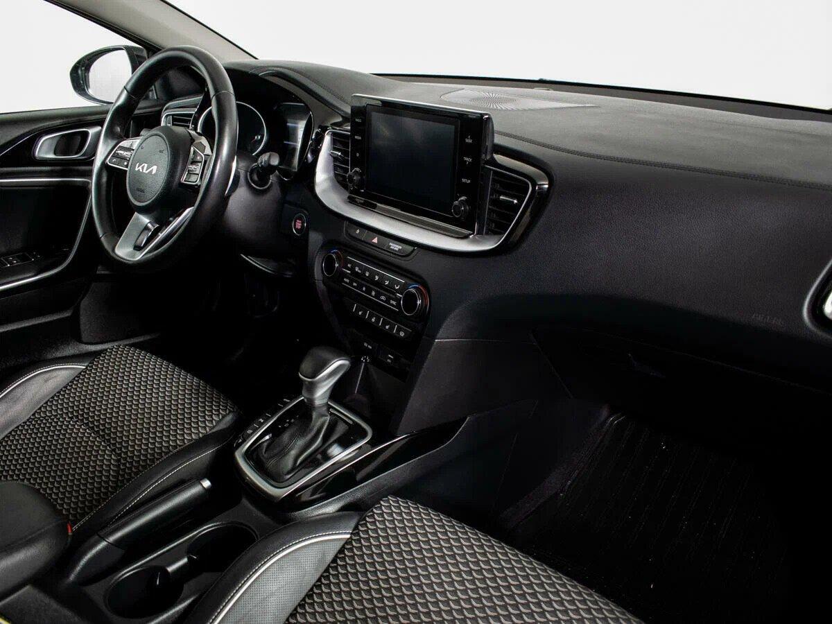 Kia Ceed 2021, черный