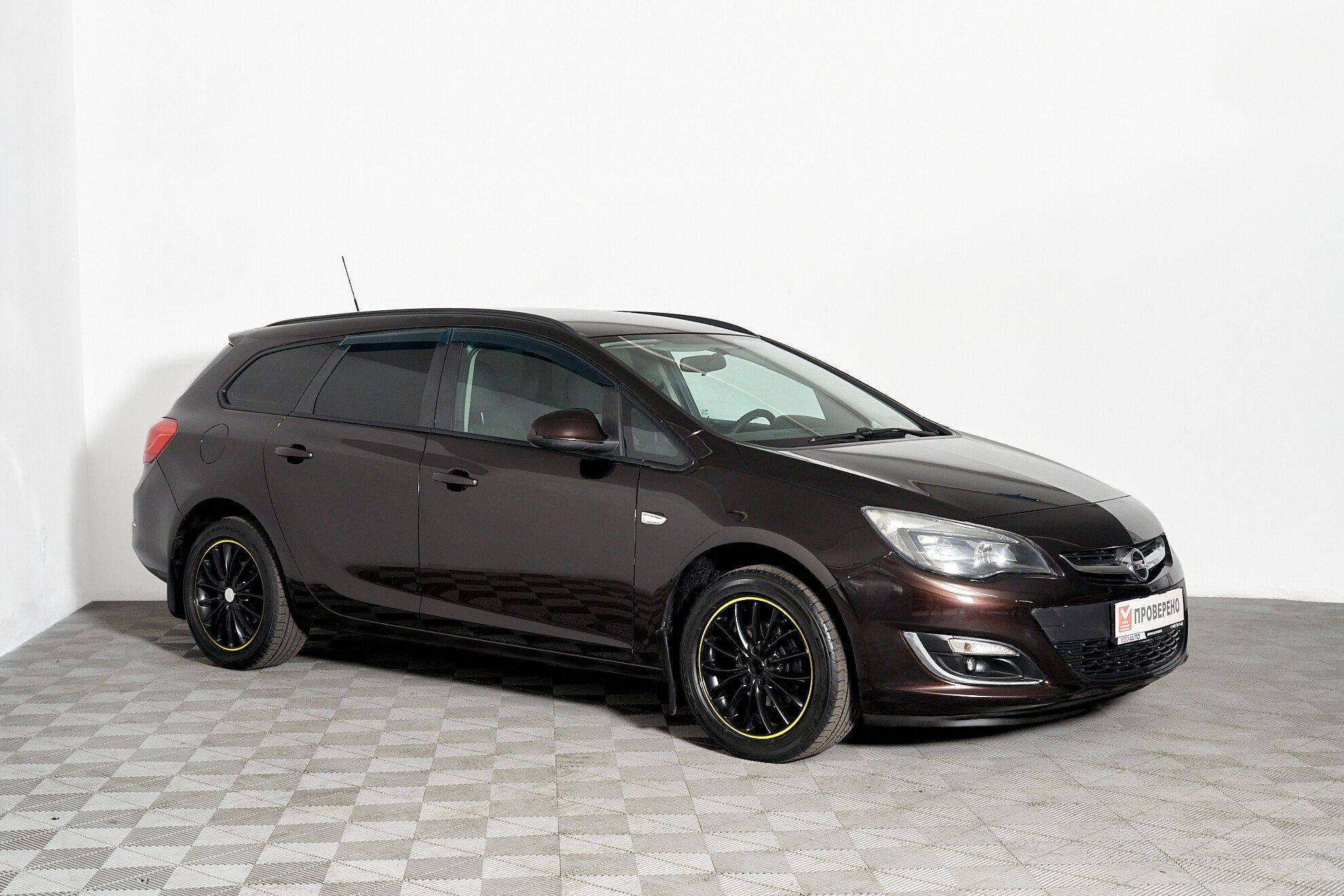 Opel Astra 2013, коричневый