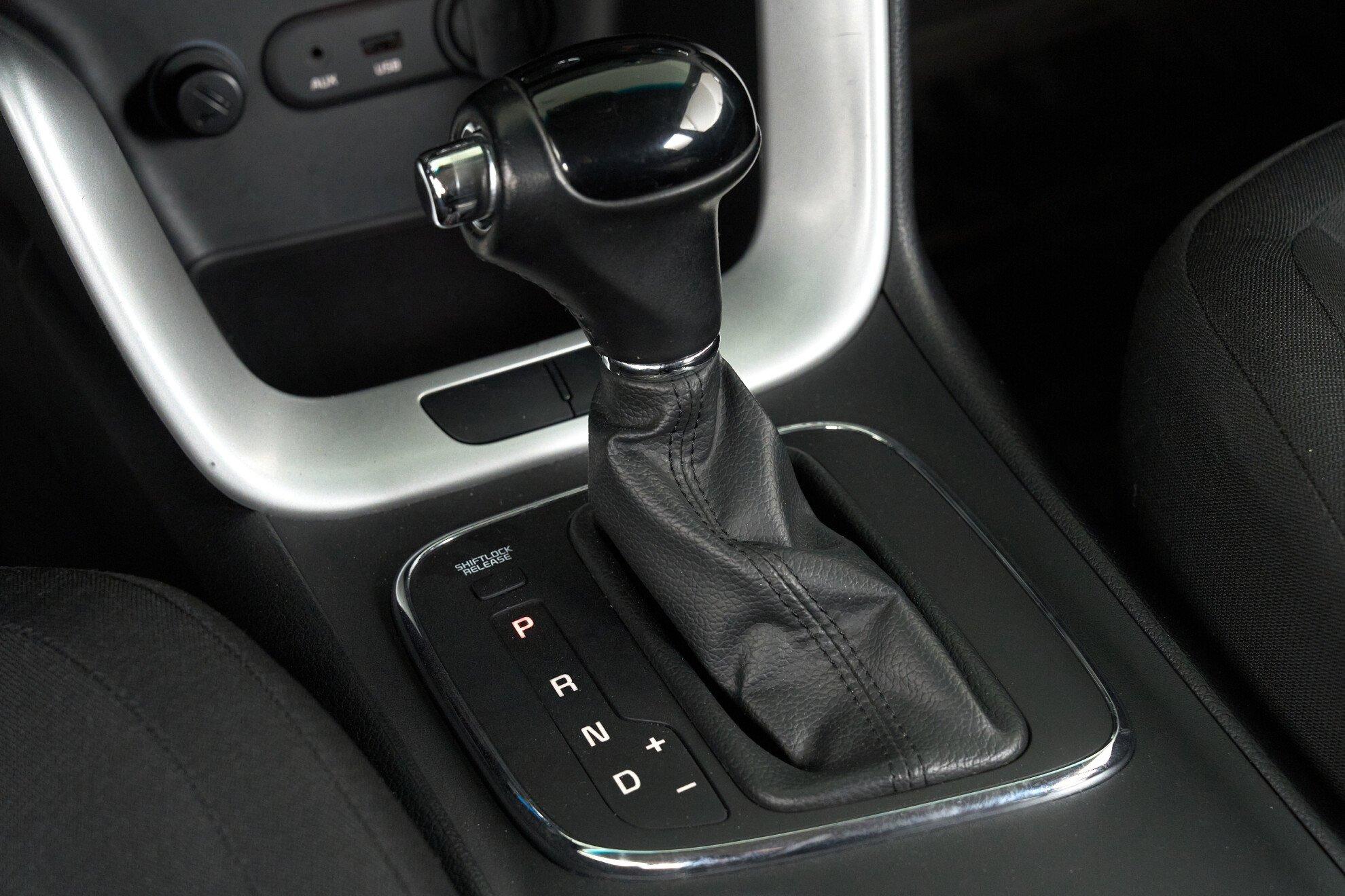 Kia Ceed 2013, серебряный