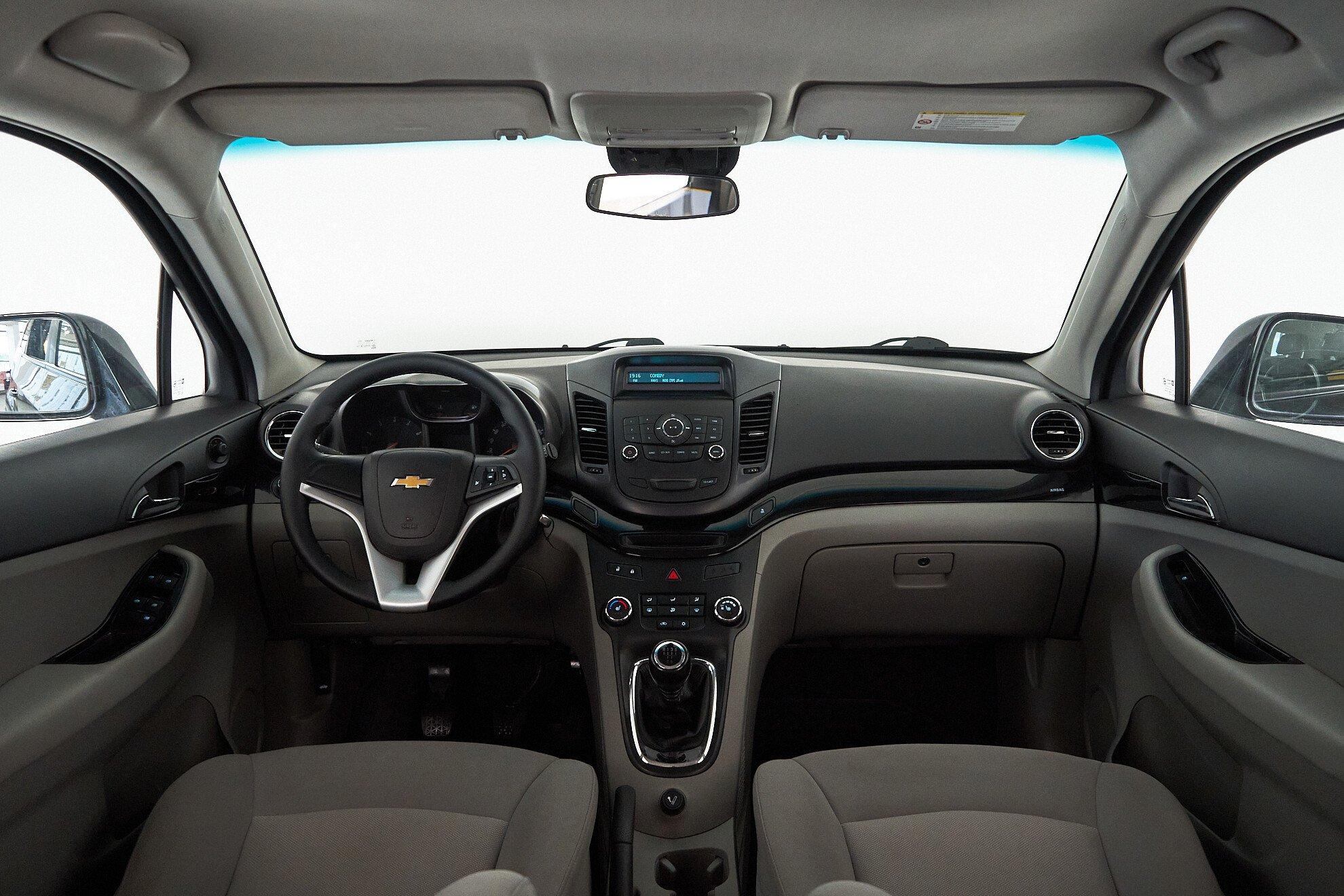 Chevrolet Orlando 2014, черный