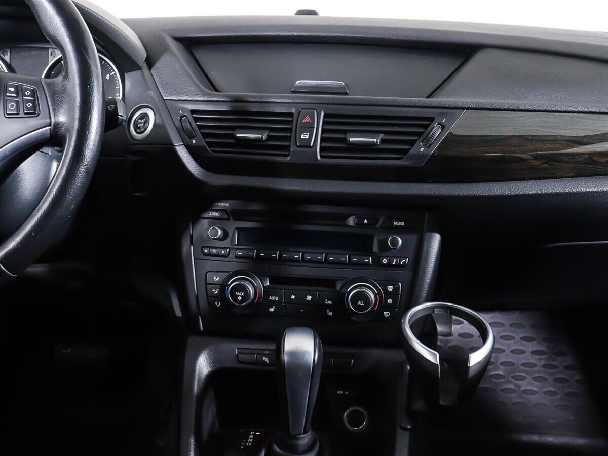 BMW X1 2014, белый