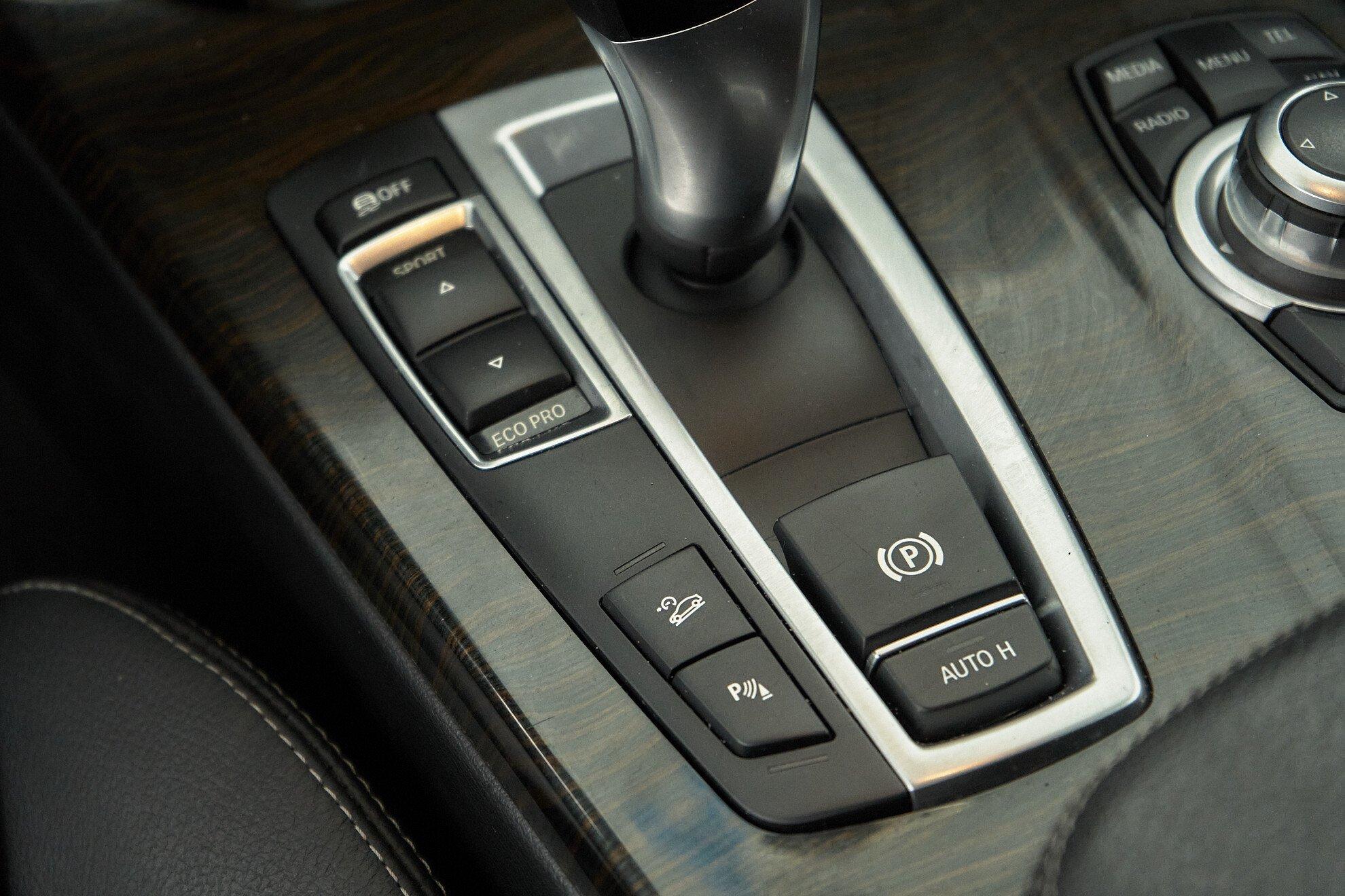 BMW X3 2012, белый