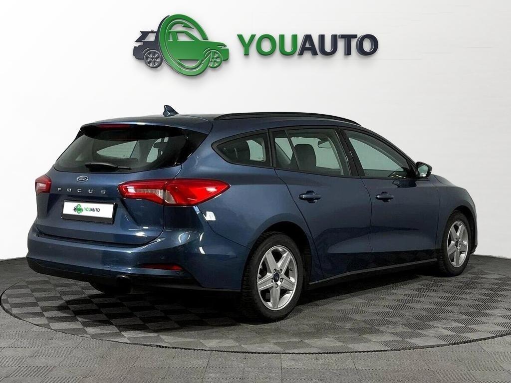 Ford Focus 2019, синий