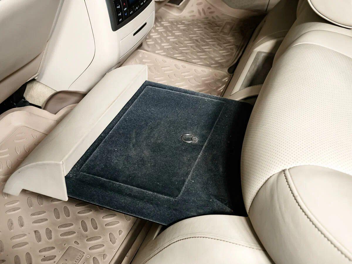 Lexus LX 2013, черный