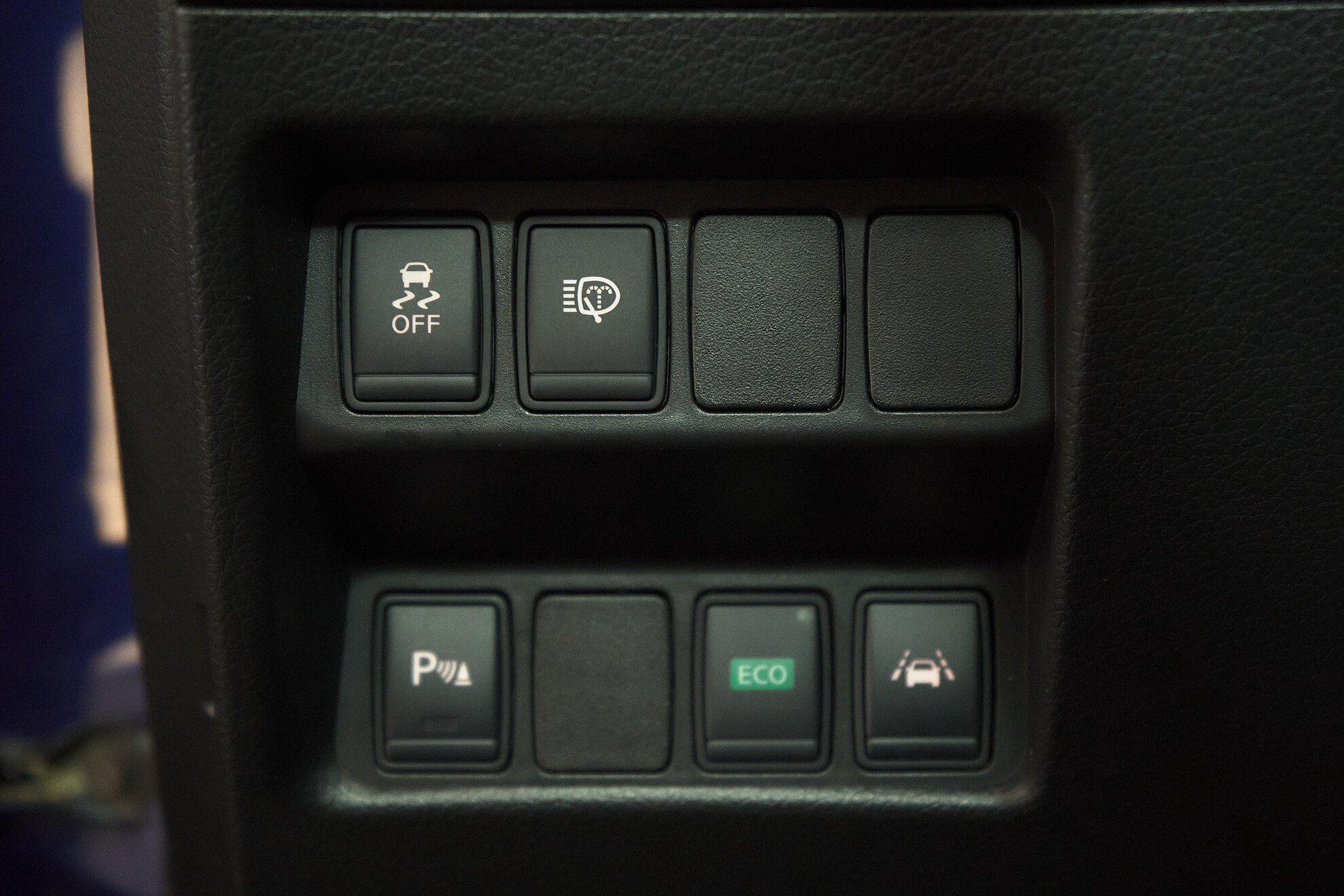 Nissan Qashqai 2018, синий