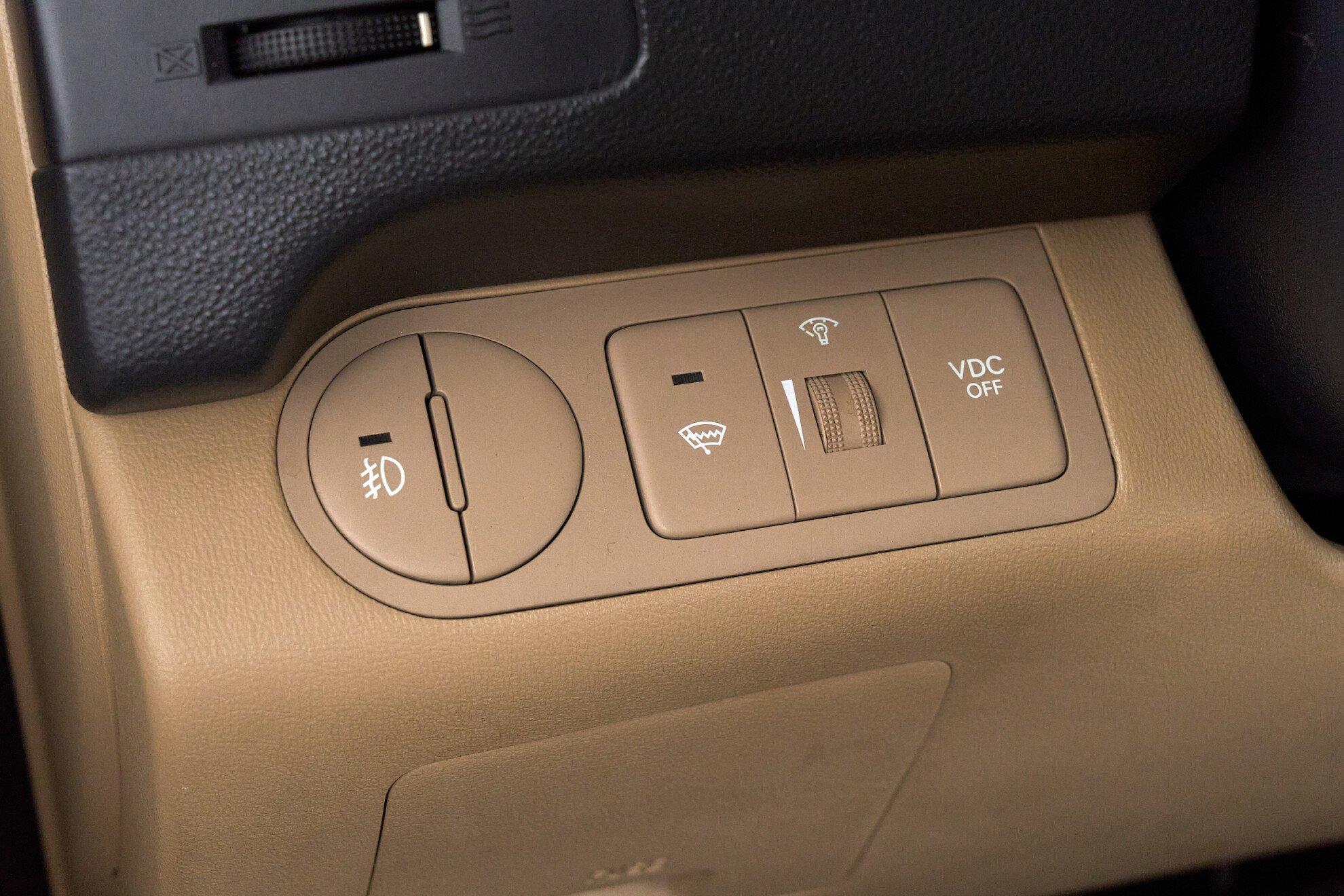 Hyundai Grand Starex 2011, черный
