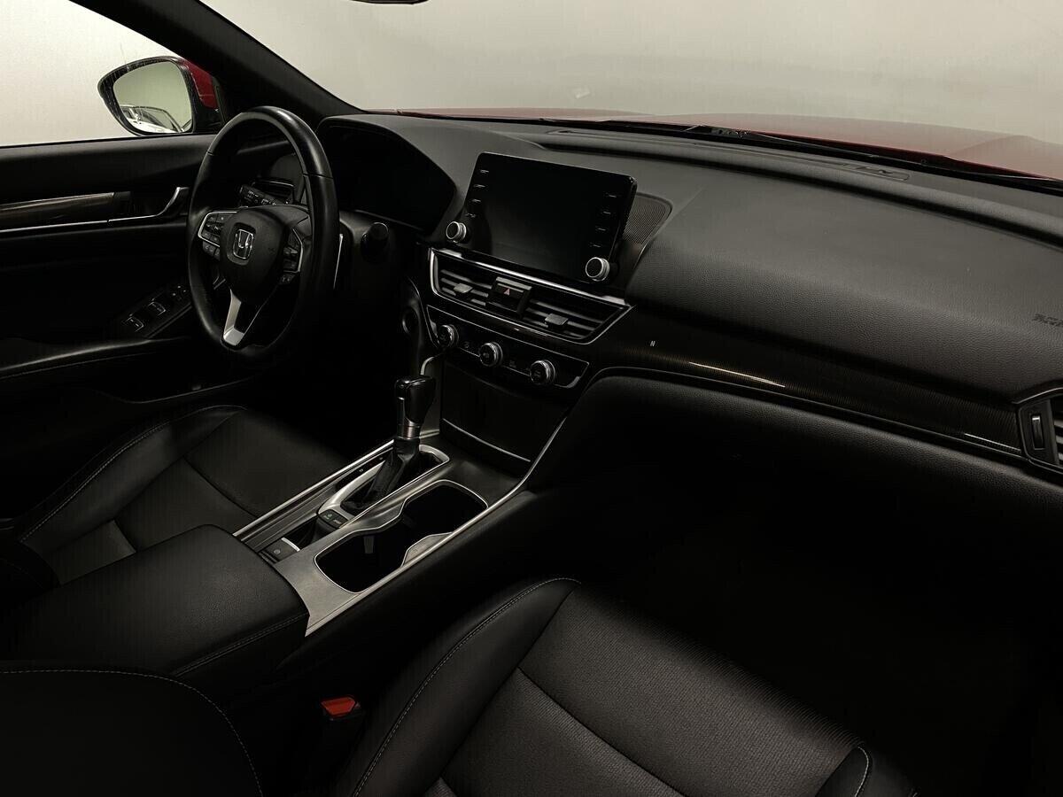 Honda Accord 2019, пурпурный