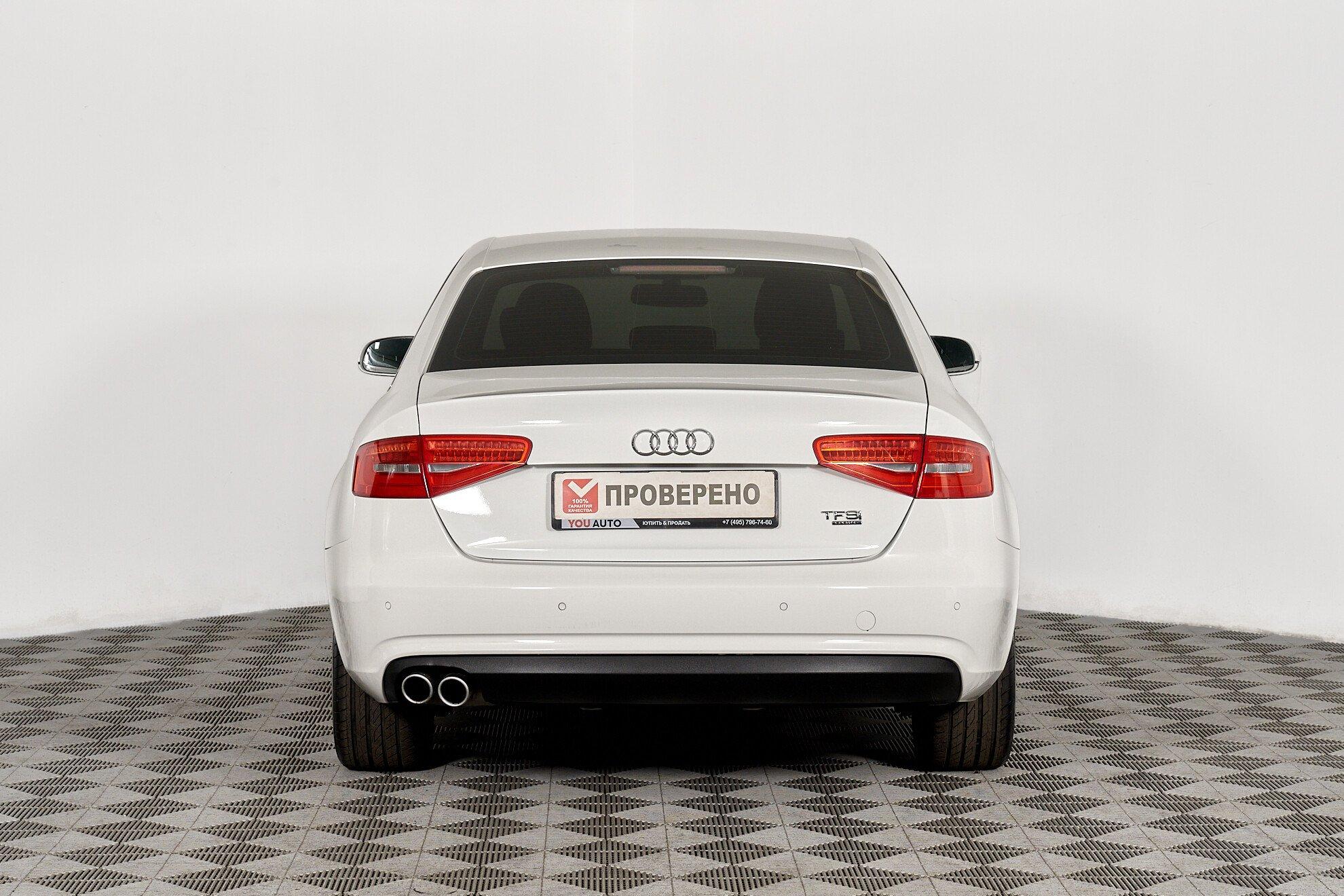 Audi A4 2012, белый