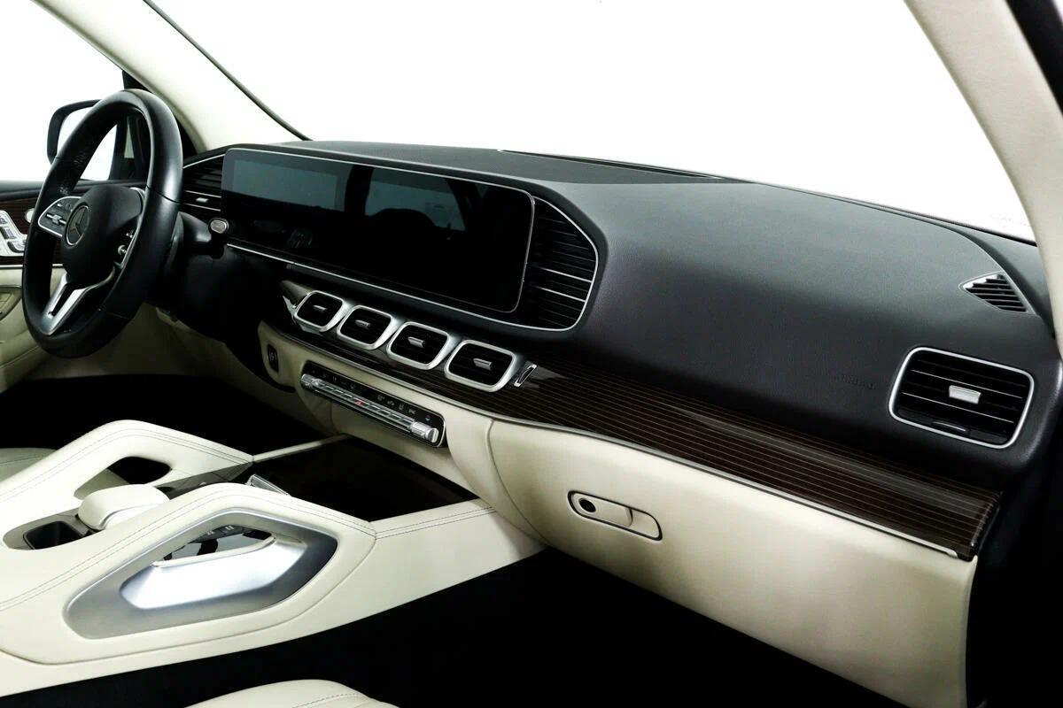 Mercedes-Benz GLE 2021, белый
