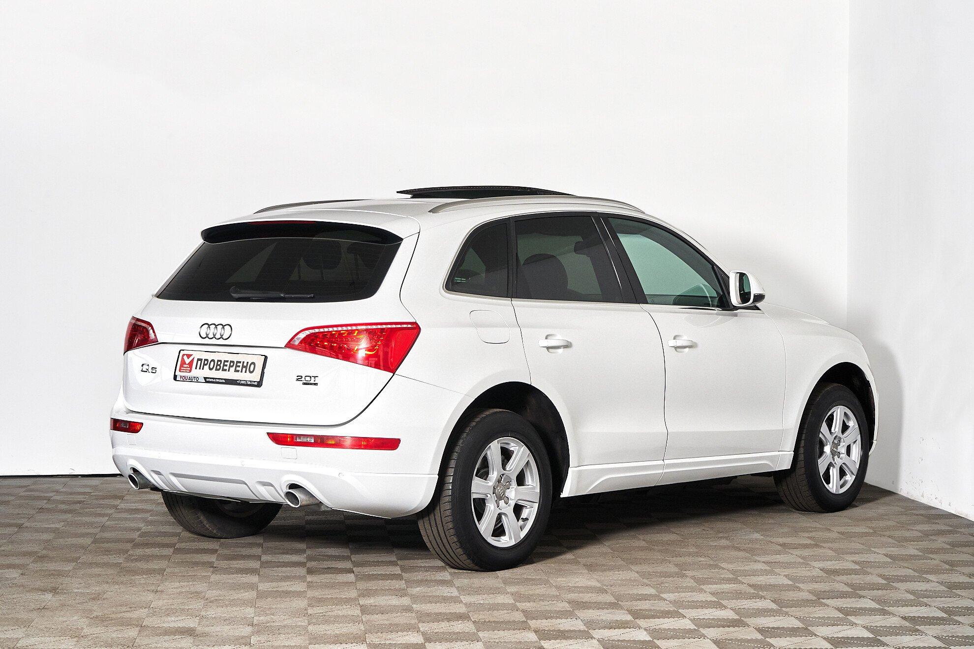 Audi Q5 2010, белый