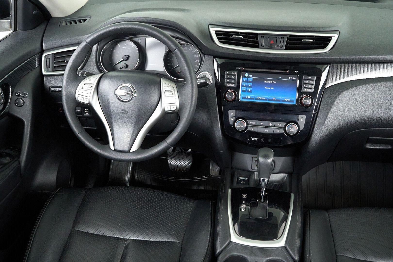 Nissan X-Trail 2017, зеленый