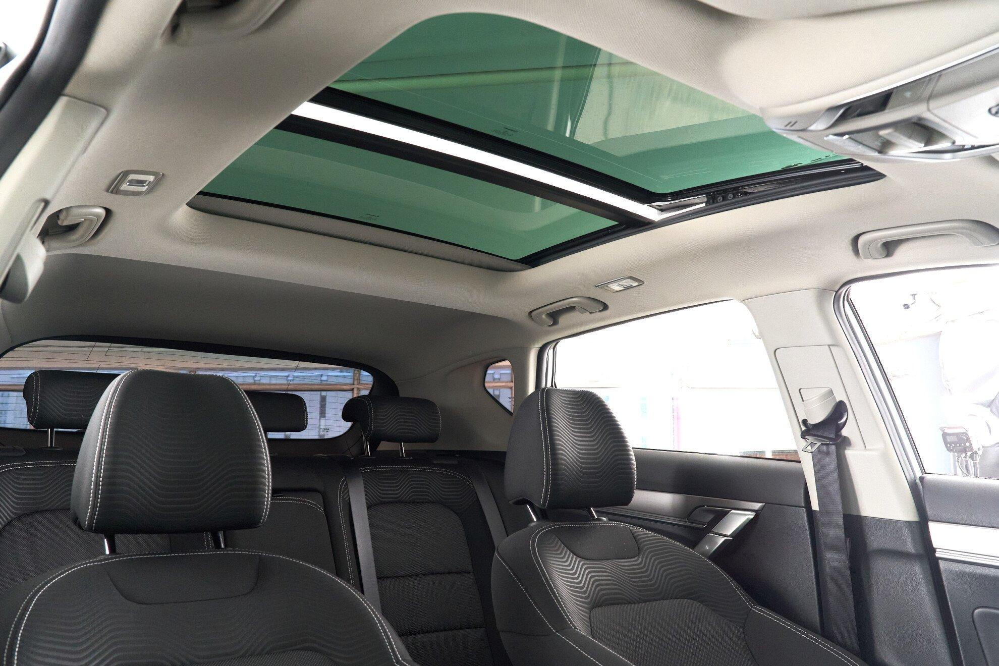 Geely Coolray 2023, белый