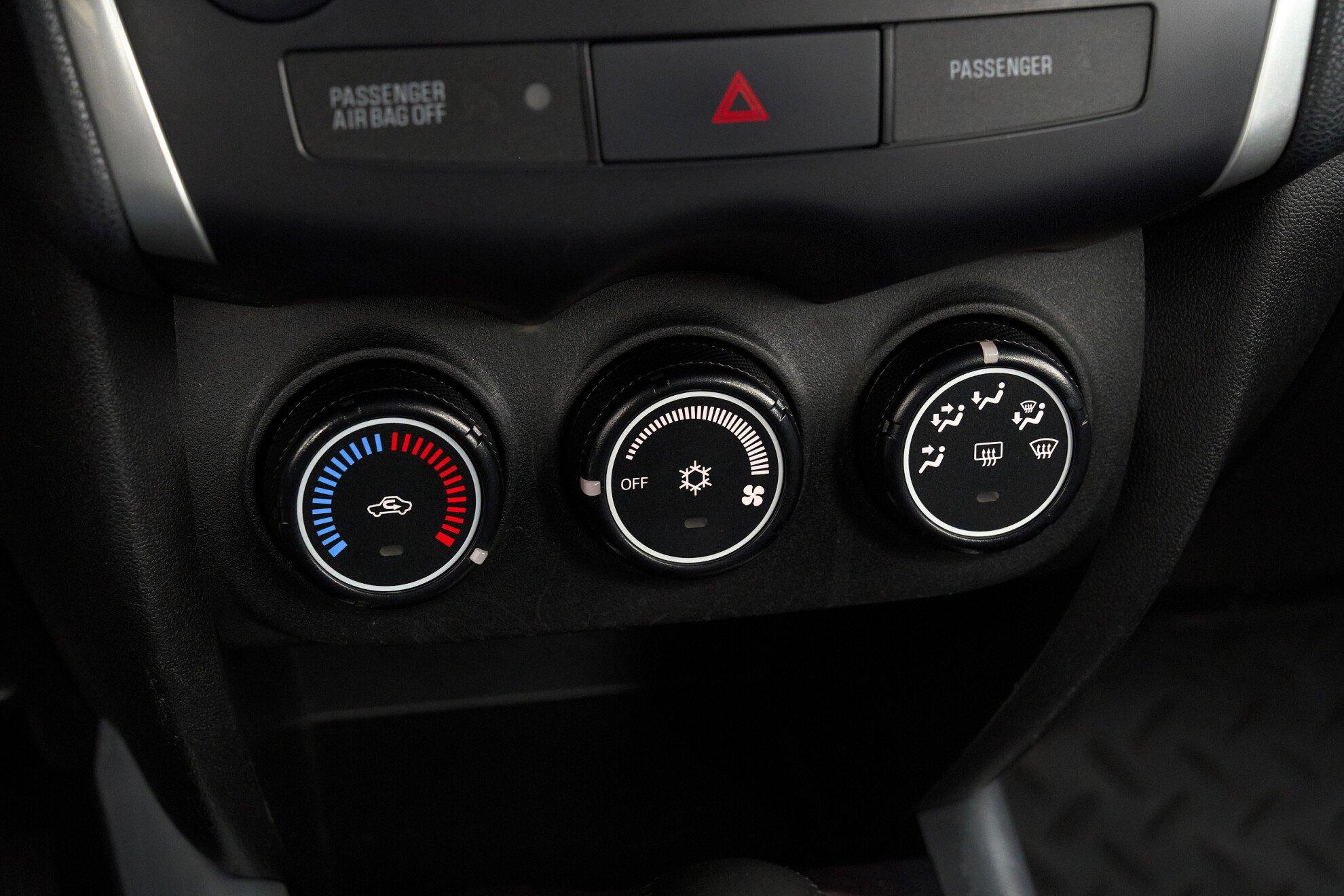 Mitsubishi ASX 2012, черный