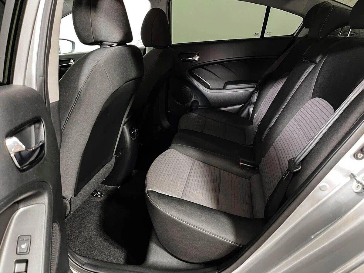 Kia Cerato 2019, серебряный