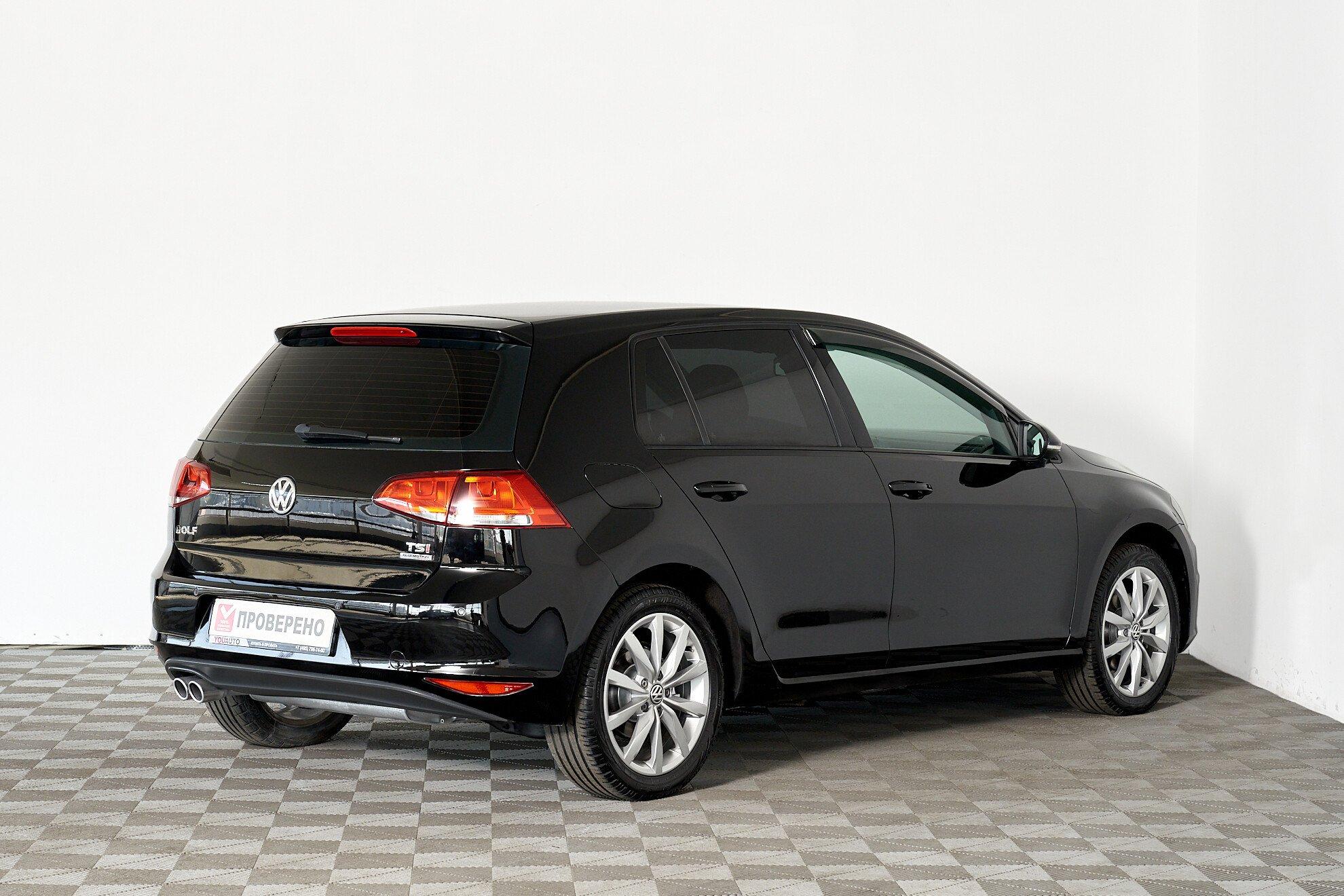 Volkswagen Golf 2013, черный