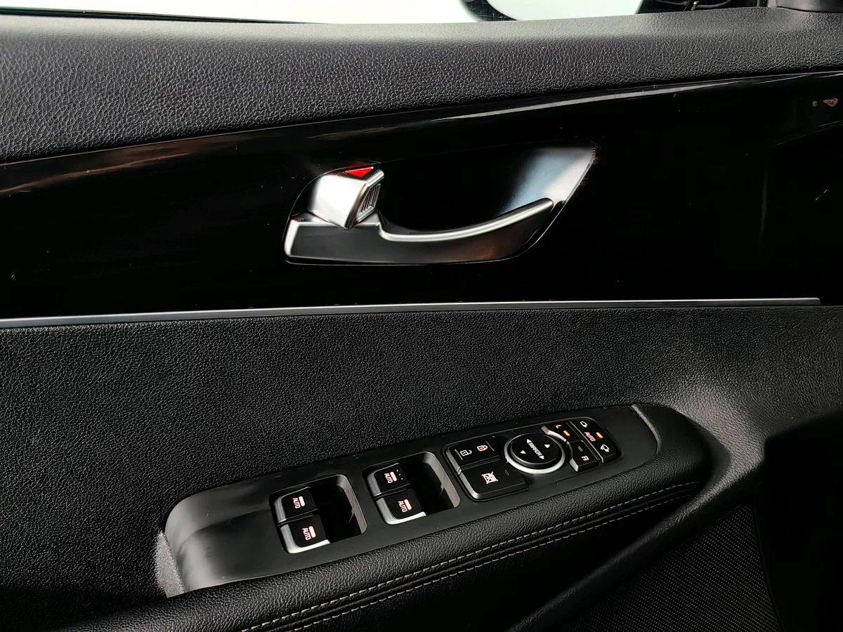 Kia Sorento 2019, черный