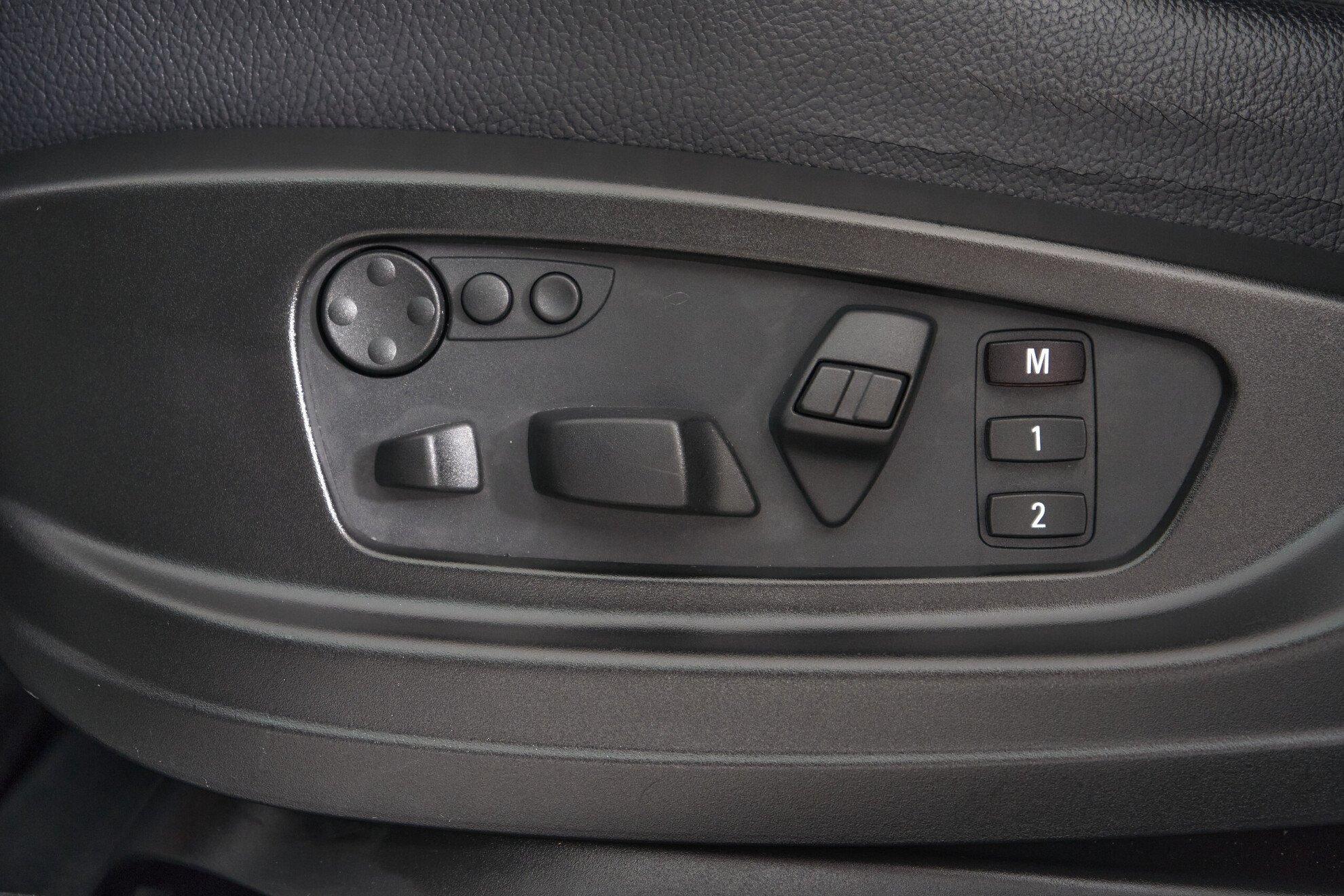 BMW X6 2013, белый