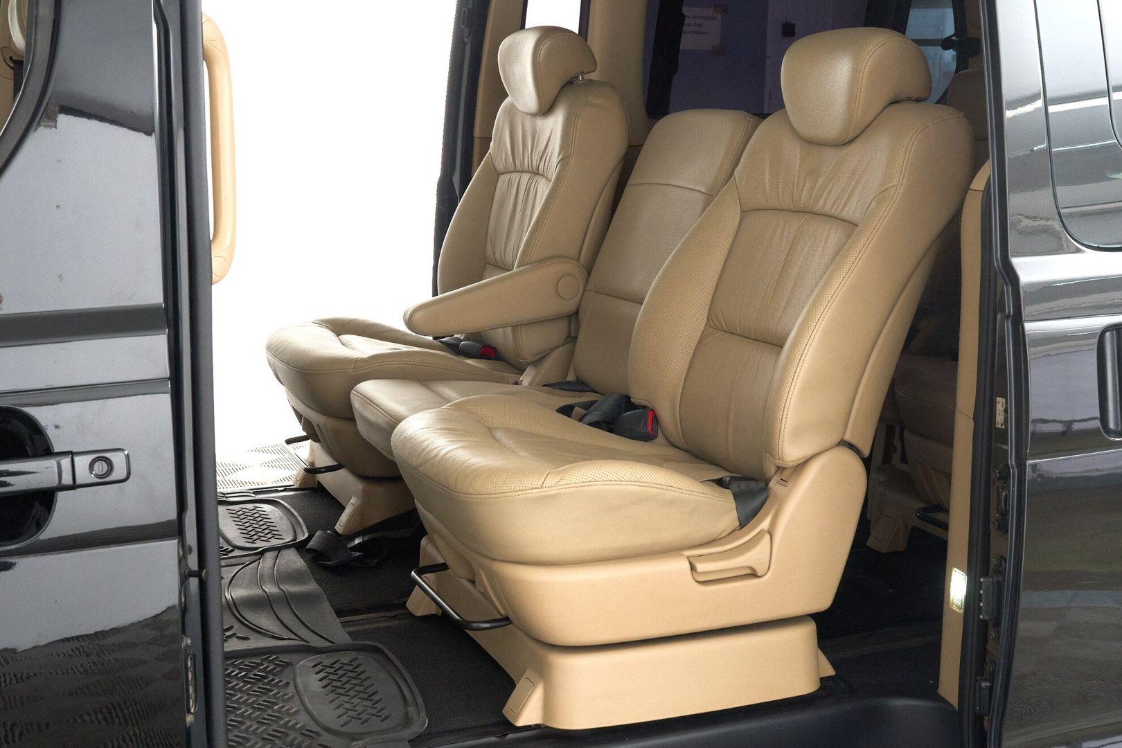 Hyundai Grand Starex 2012, черный