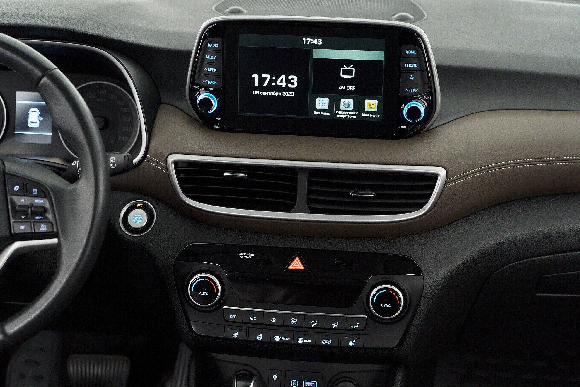 Hyundai Tucson 2020, черный