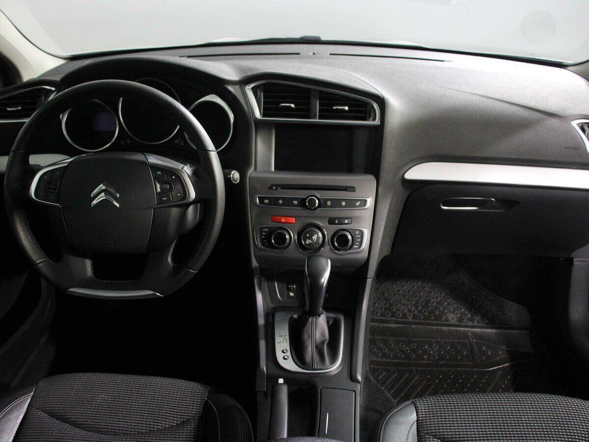 Citroen C4 2020, белый