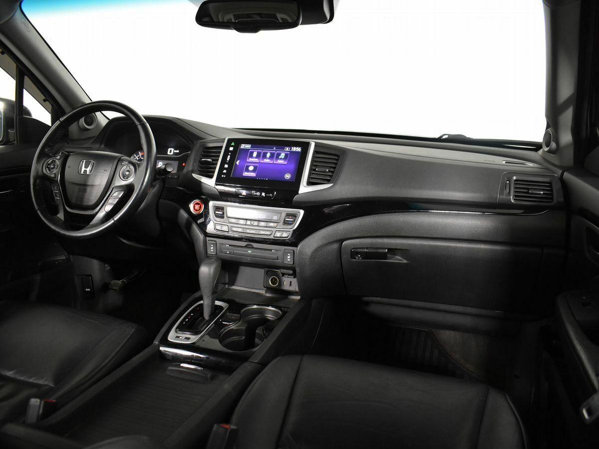 Honda Pilot 2017, красный