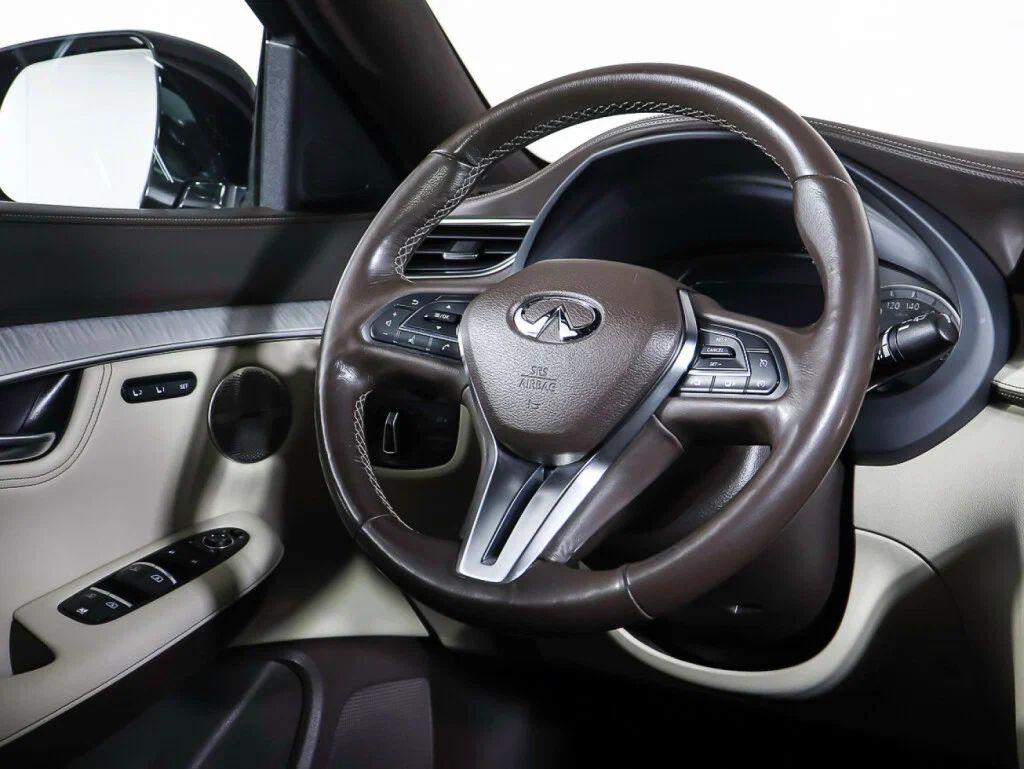 Infiniti QX50 2021, коричневый