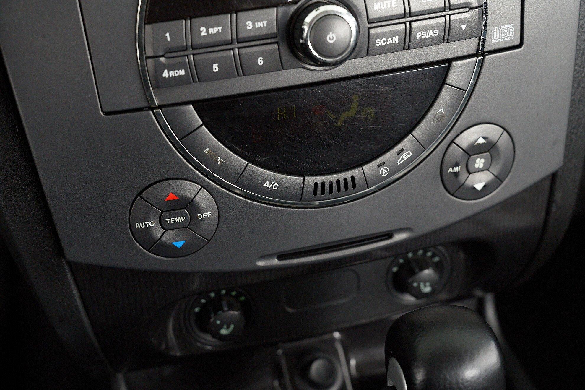 SsangYong Rexton 2012, пурпурный