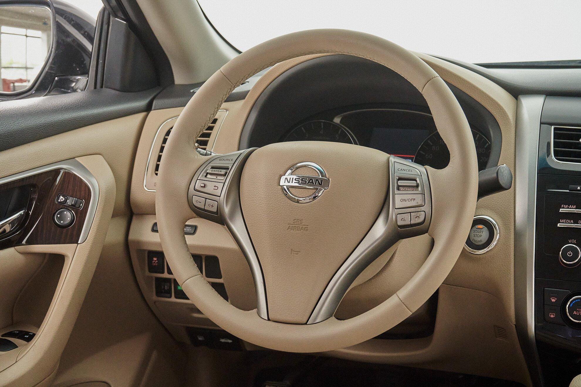 Nissan Teana 2015, черный