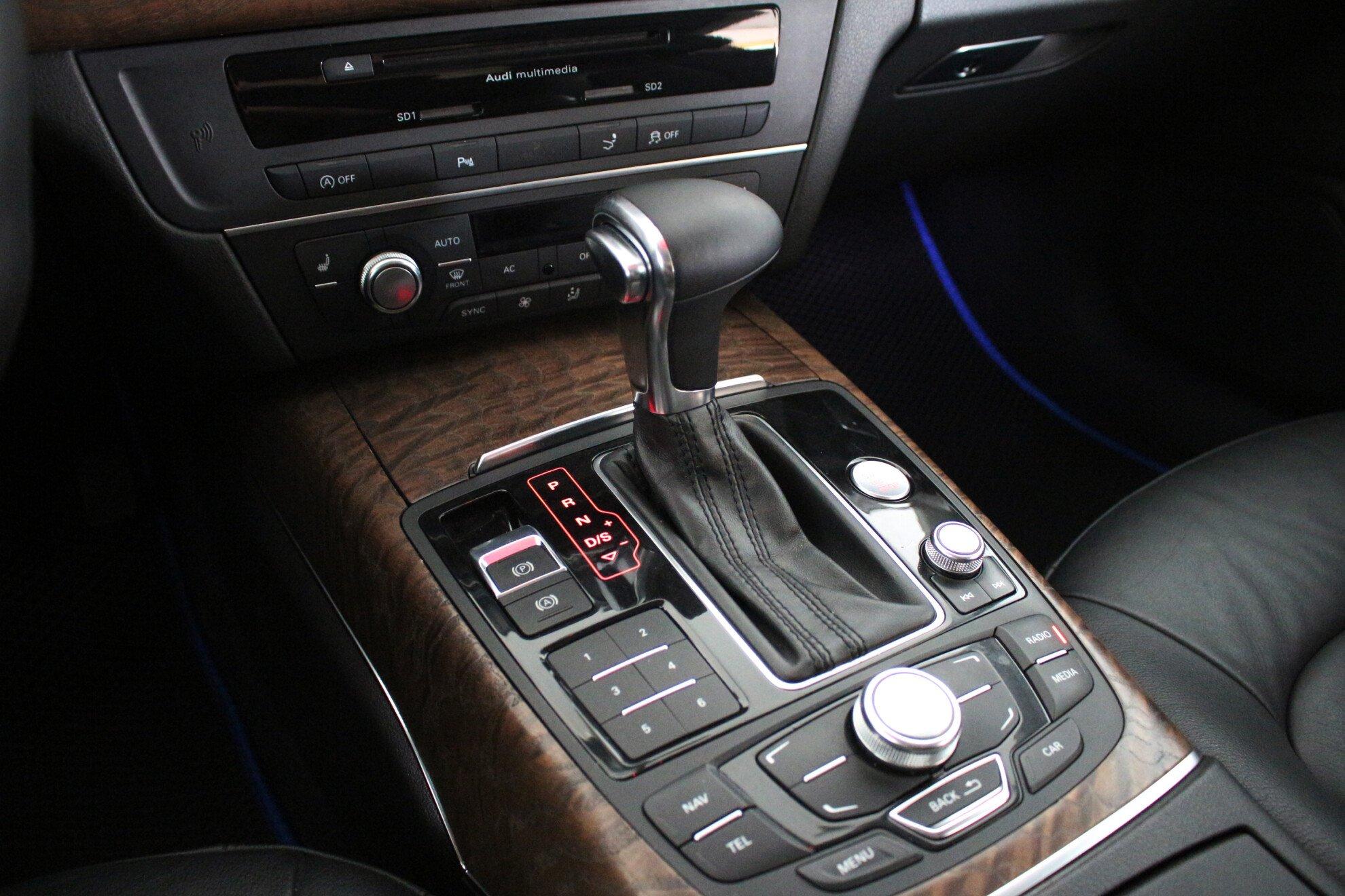 Audi A7 2012, черный