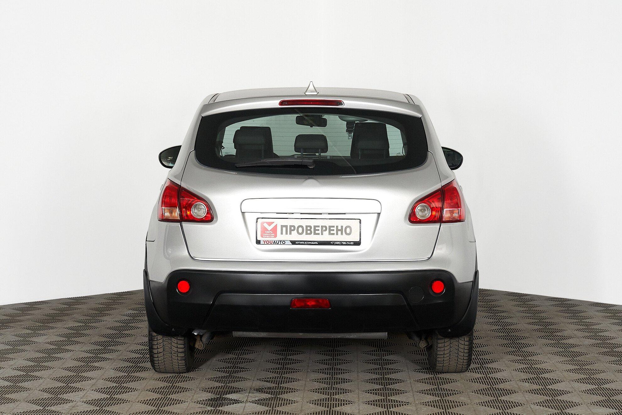 Nissan Qashqai 2009, серебряный