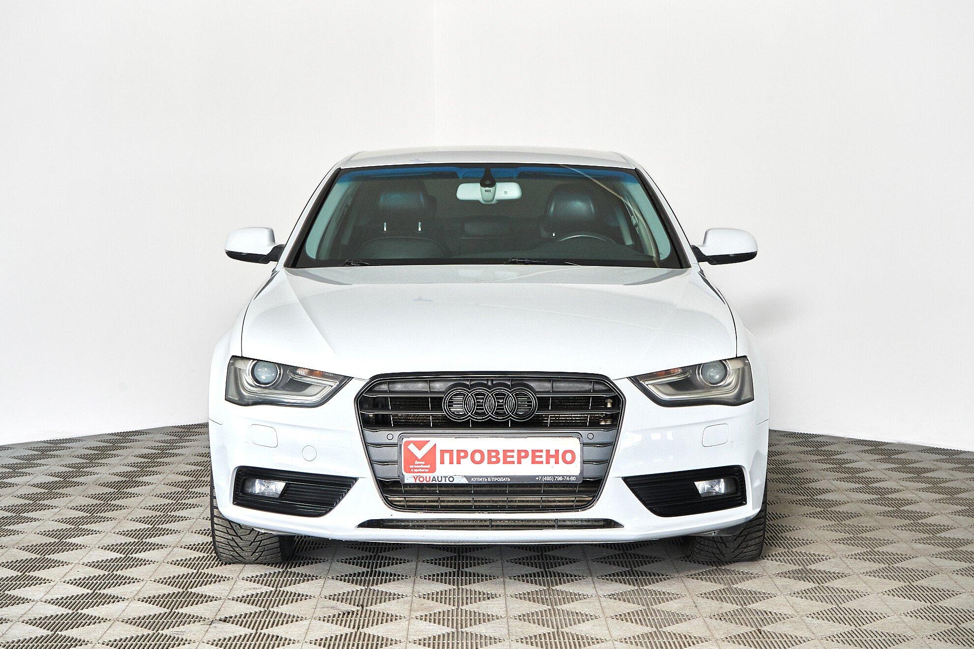 Audi A4 2014, белый