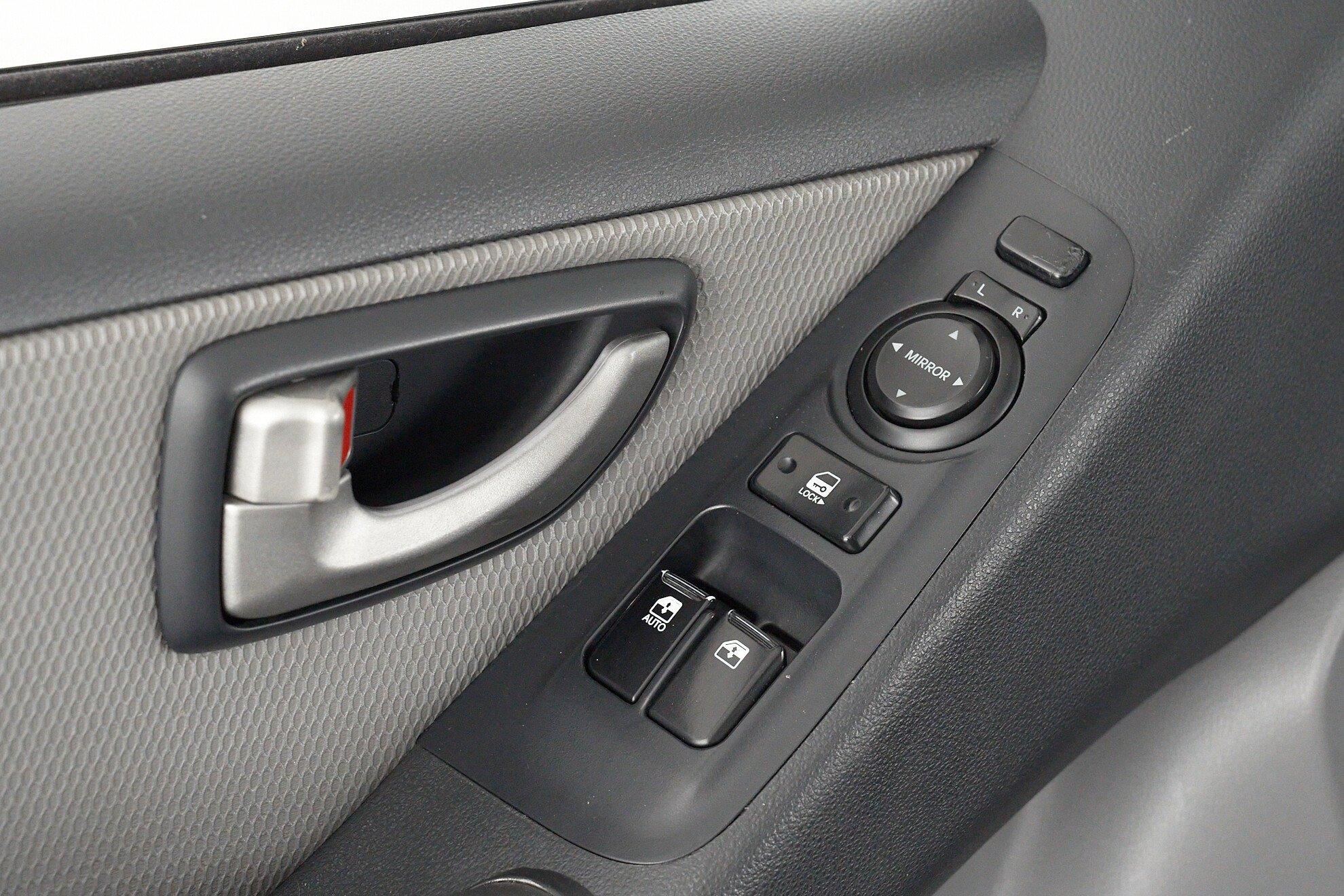 Hyundai Grand Starex 2011, черный