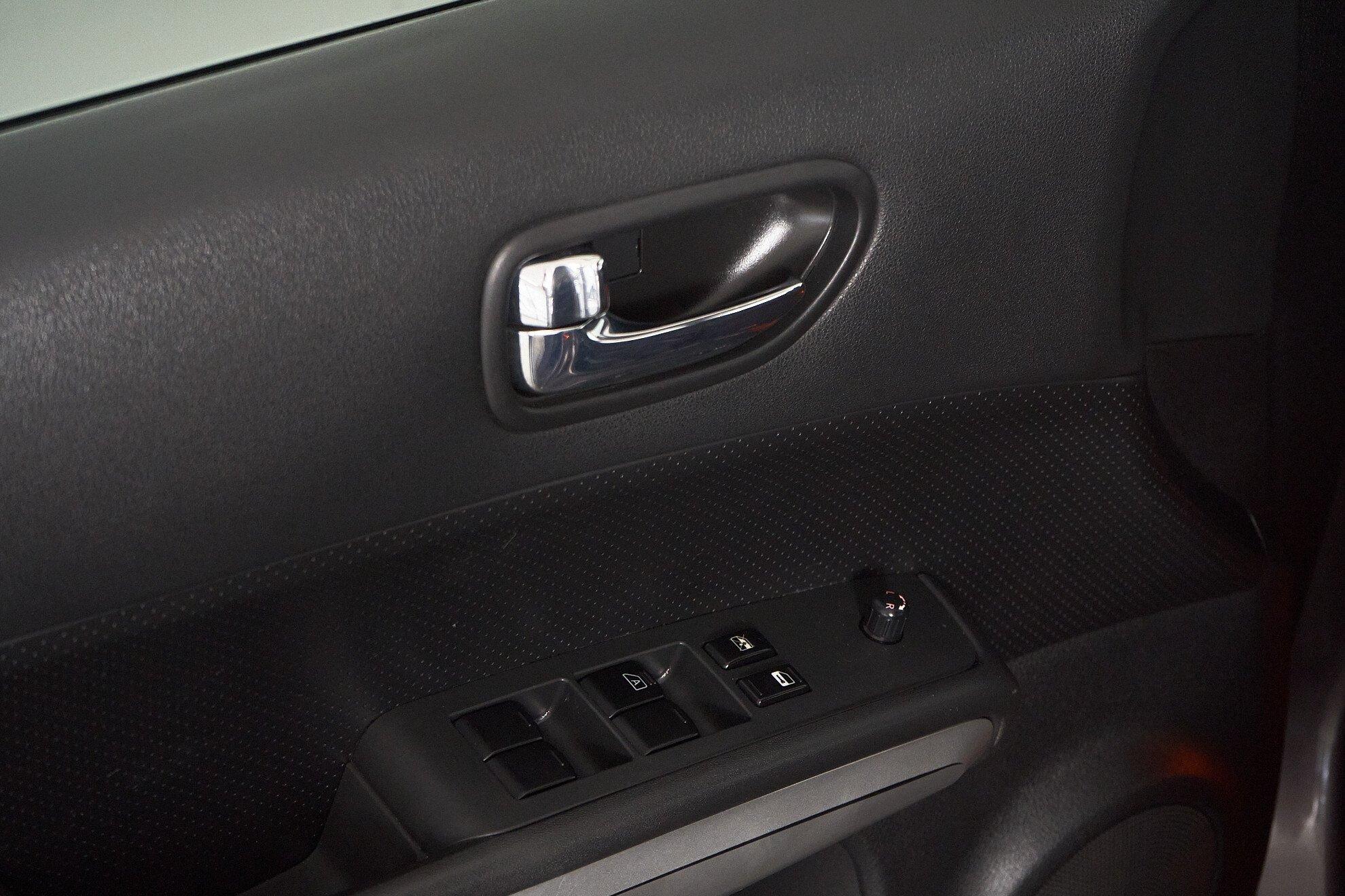 Nissan X-Trail 2010, серый