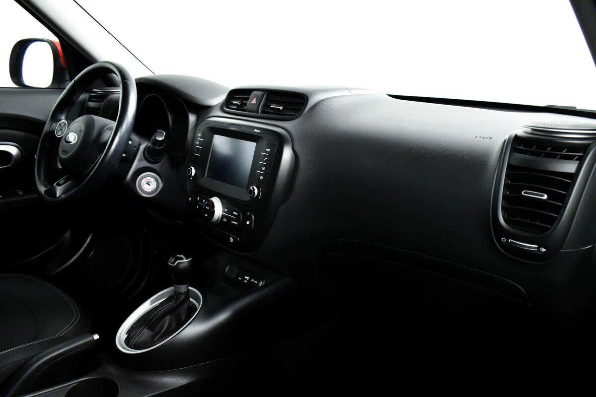 Kia Soul 2018, белый