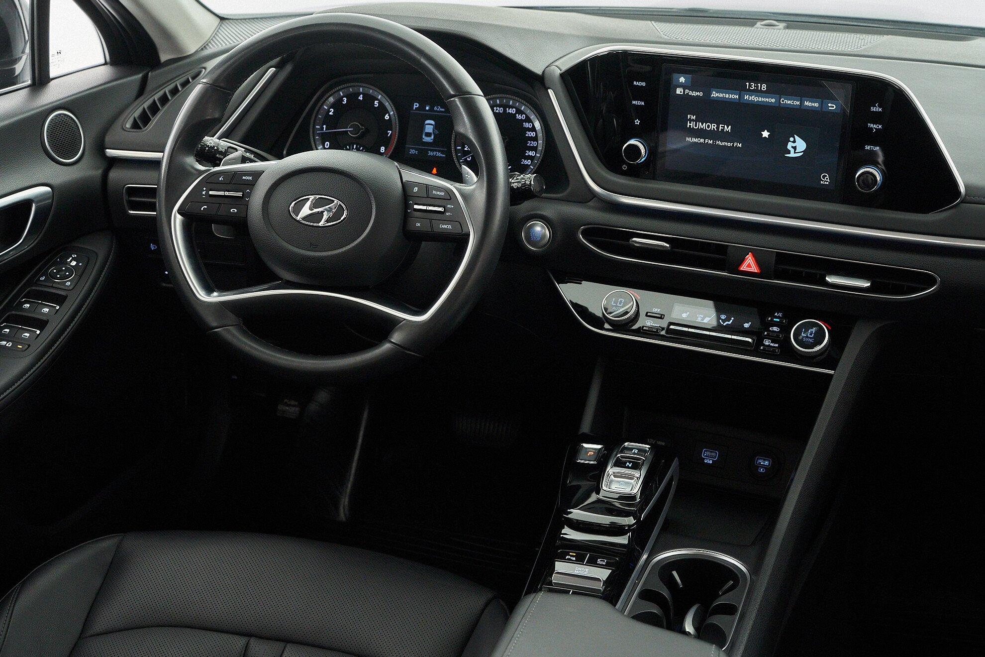 Hyundai Sonata 2019, черный