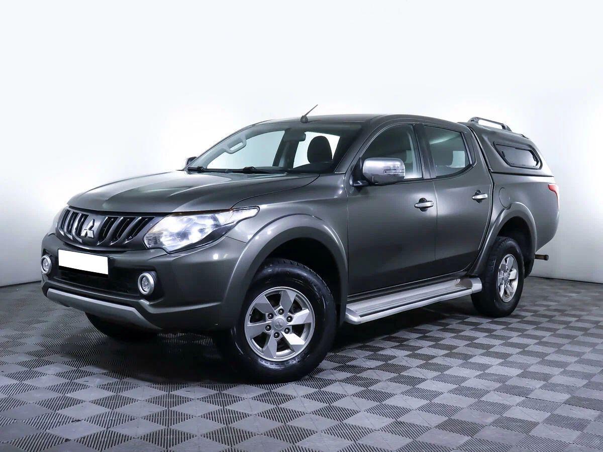 Mitsubishi L200 2017, серый