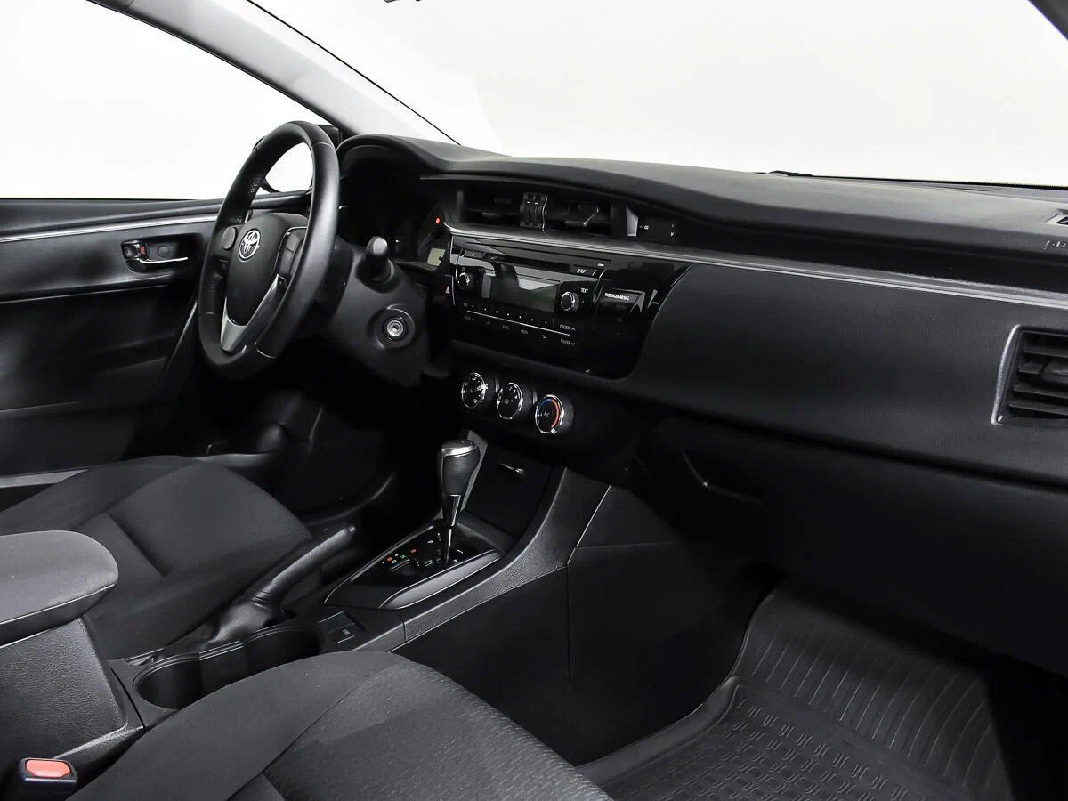 Toyota Corolla 2014, серый