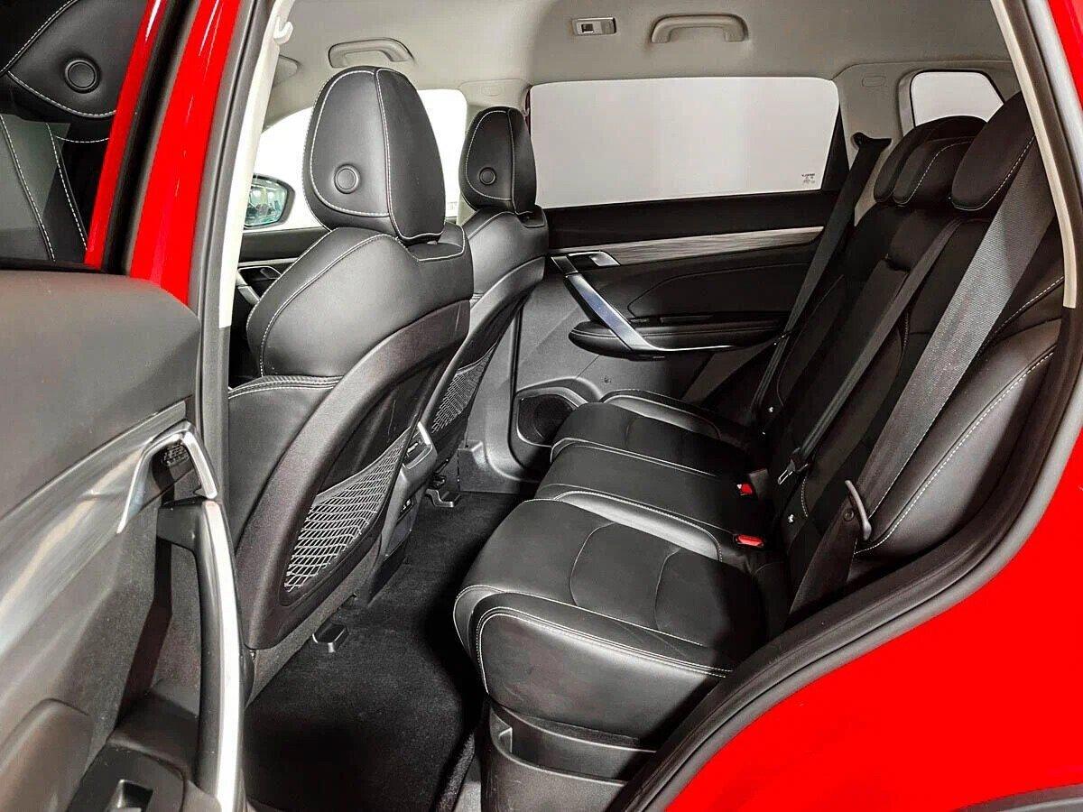 Geely Atlas Pro 2022, красный