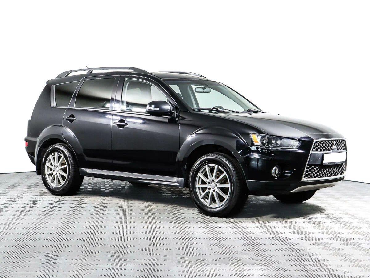 Mitsubishi Outlander 2011, черный