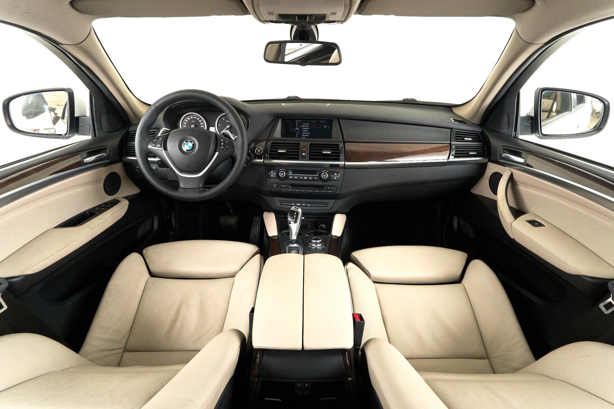 BMW X6 2011, белый