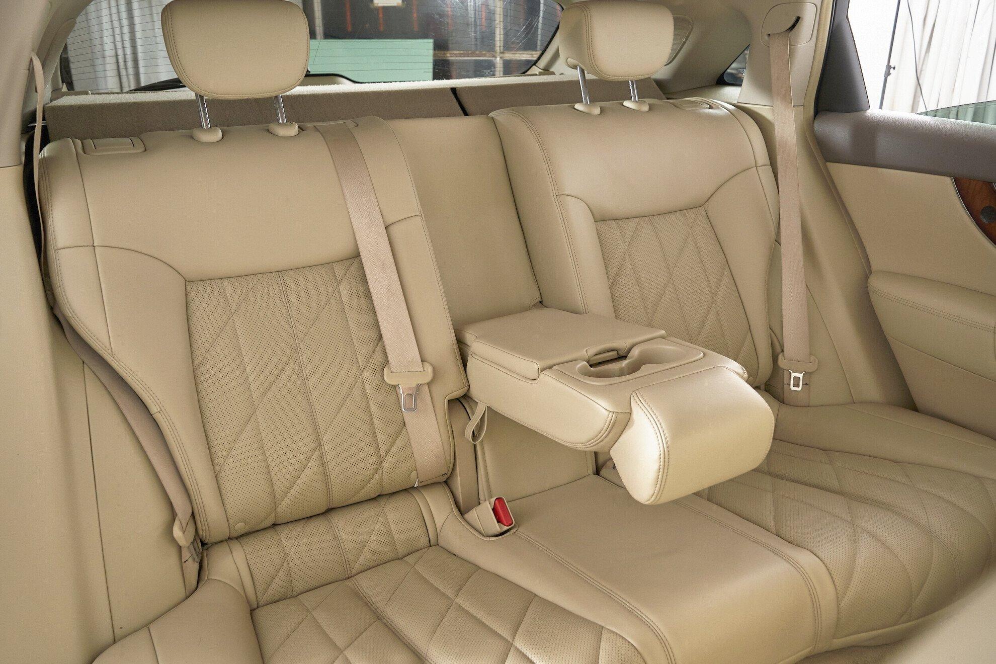 Infiniti FX 2013, черный