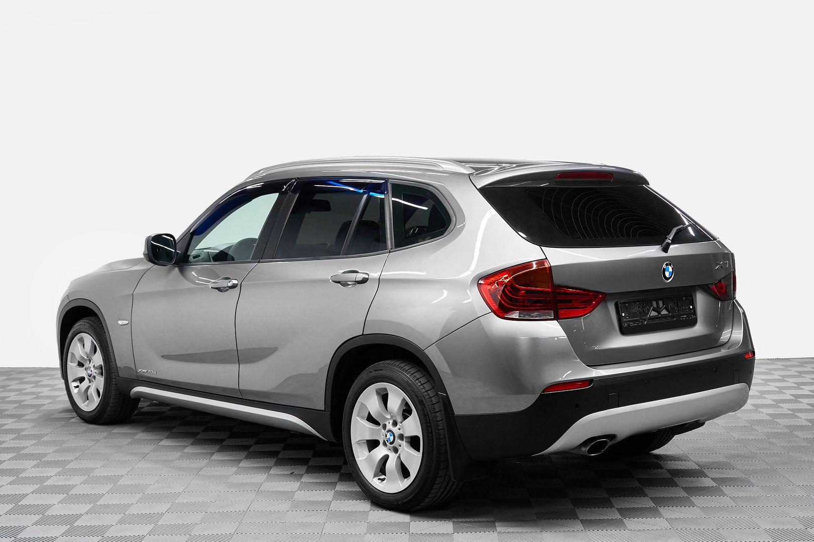 BMW X1 2010, серый