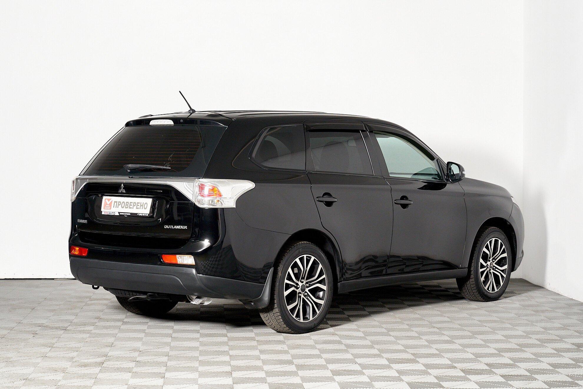 Mitsubishi Outlander 2014, черный