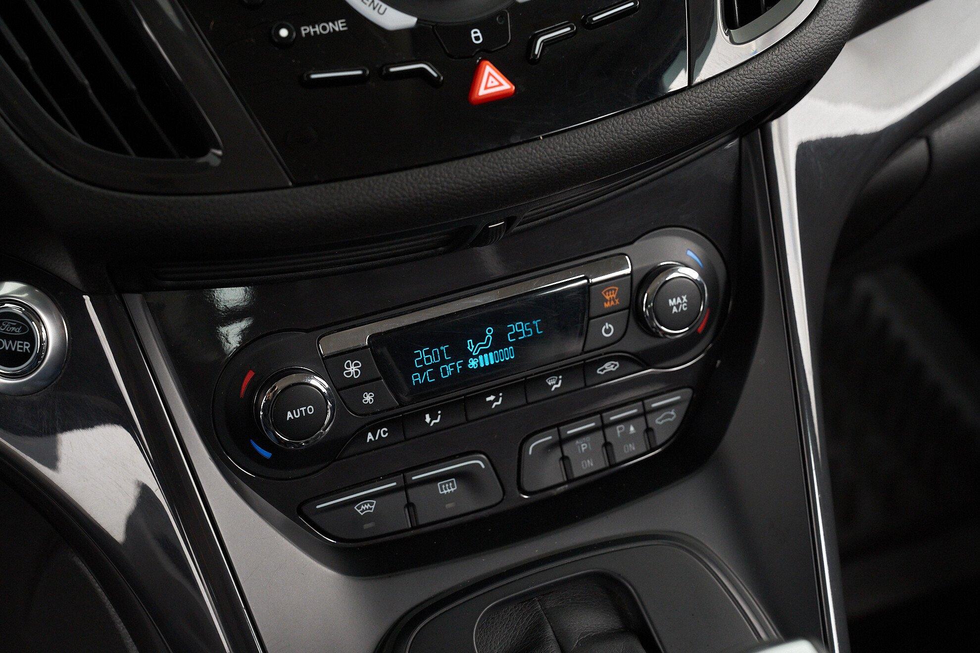 Ford Kuga 2014, черный