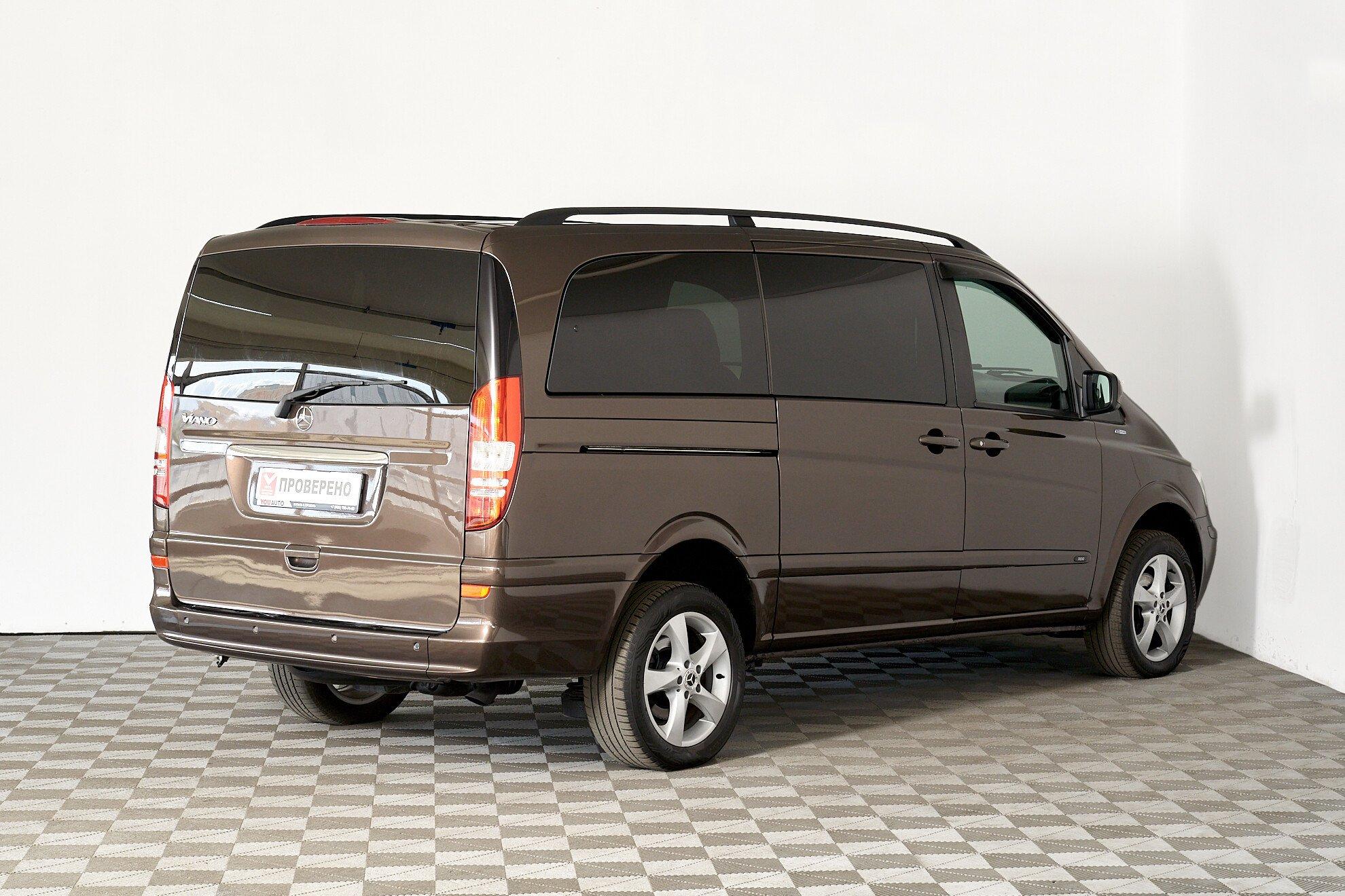 Mercedes-Benz Viano 2012, коричневый