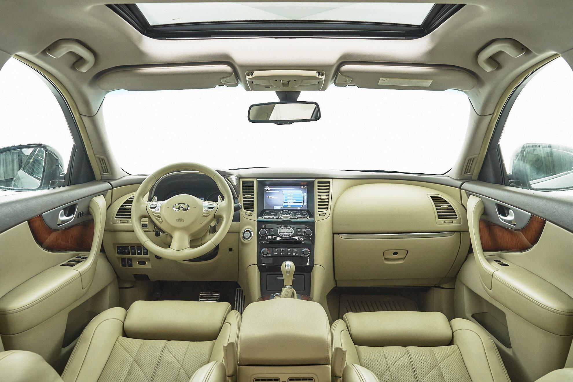 Infiniti FX 2012, серебряный